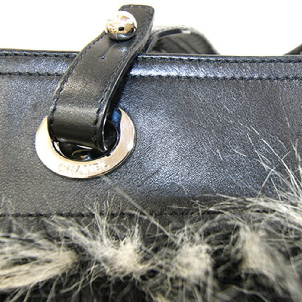 CHANEL Black Leather Logo Shoulder Bag - Picture 7 of 10